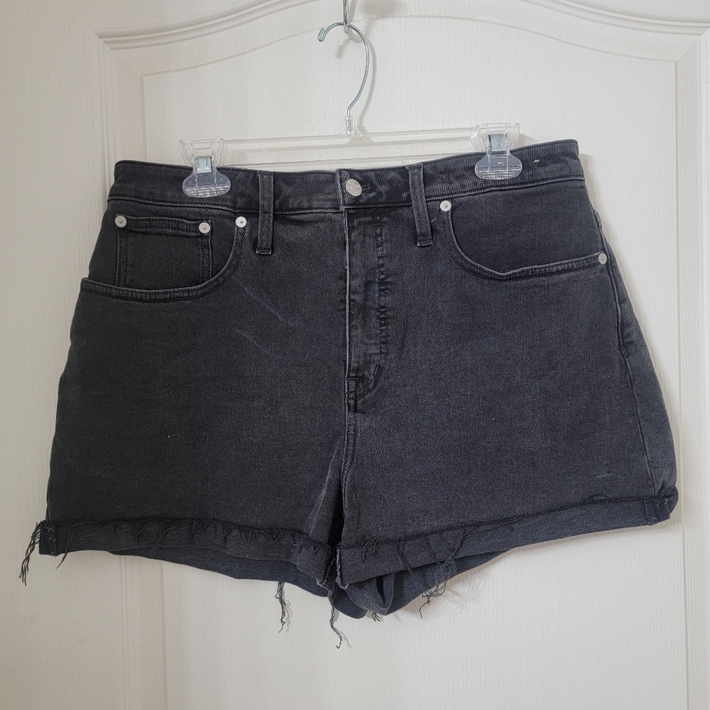 Madewell, Size 31 Washed Black "Curvy High-Rise Denim Shorts" Gently Used Cond.